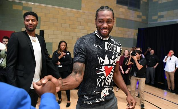 高清：英超曼联1-1西汉姆 红魔攻击线哑火（高清：英超曼联1-1战平西汉姆 红魔锋线乏力）