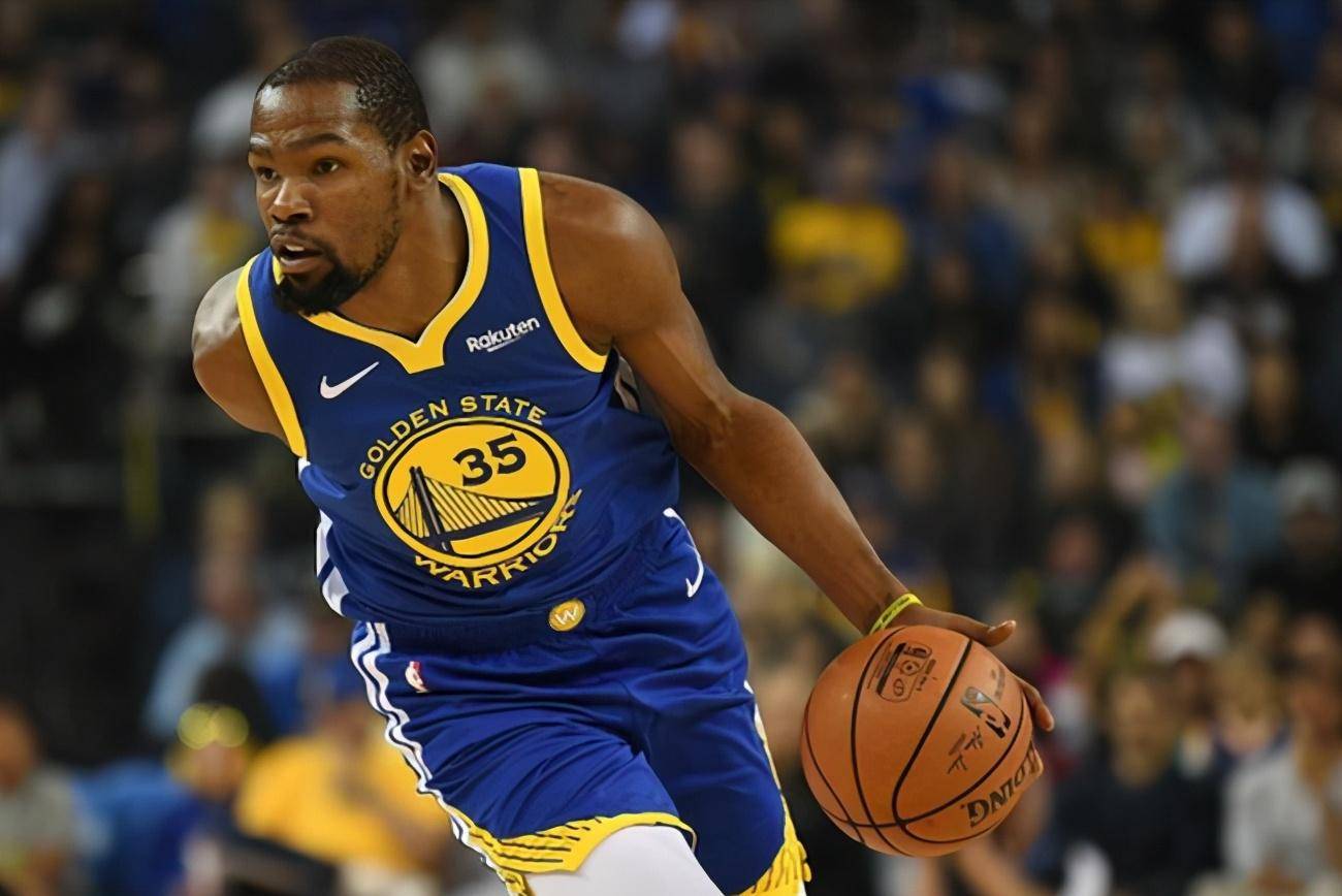 离奇，挪威女足球员药检呈阳性，污染源来自人造草坪的橡胶颗粒（挪威女足药检阳性案：源头指向人造草坪橡胶颗粒）