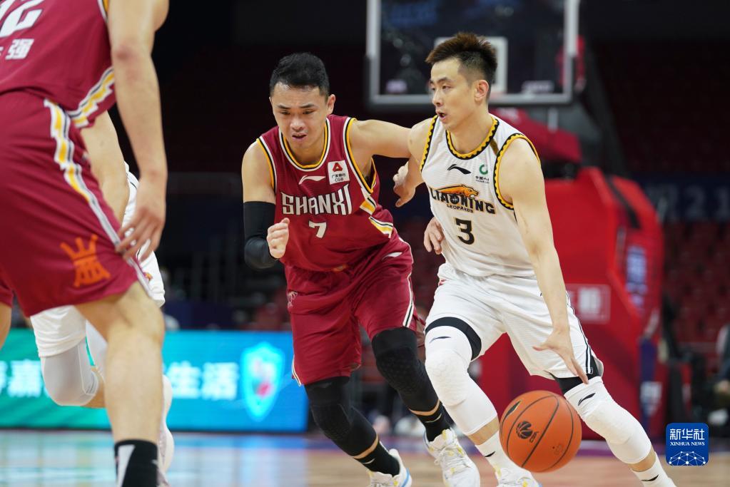 再见，巴萨U40！苏亚雷斯离队迈阿密国际，梅西独守美职联（巴萨老友记解散：苏亚雷斯告别迈阿密国际，梅西独撑美职联）