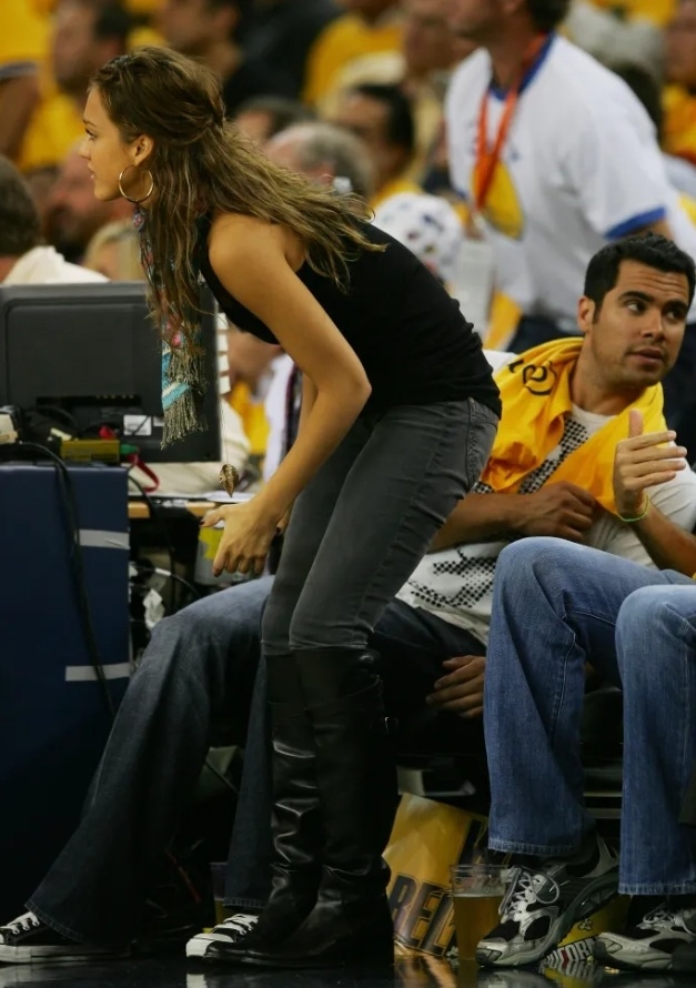 5场零封，秦子牛：自己发挥得还不错，主要是团队踢得非常好（五场零封！秦子牛：个人状态尚可，关键在团队表现出色）