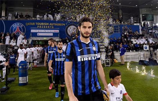 西甲半场：纳瓦罗、N.威廉姆斯建功，毕尔巴鄂2-0莱万特（西甲半场战报：毕尔巴鄂2-0领先莱万特，纳瓦罗与N.威廉姆斯破门）