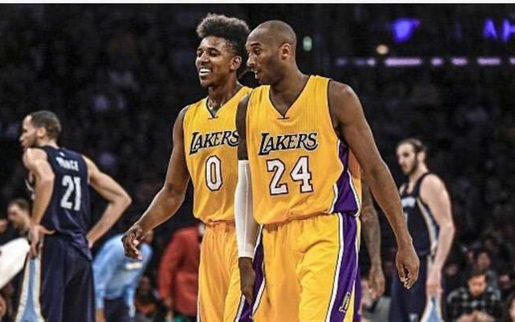 巴萨中场控制力逐渐恢复（巴萨中场掌控力稳步回升）