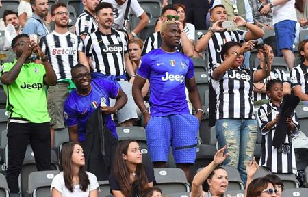 替补登场攻入1球，李嗣镕完成个人中超生涯首秀（替补出场即破门，李嗣镕迎来中超处子秀）