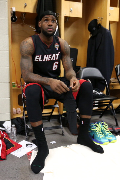 贵州12岁跳水小将全运会出场时做C罗庆祝动作：我喜欢C罗（全运会赛场，贵州12岁跳水新星亮相模仿C罗庆祝：表示喜欢C罗）