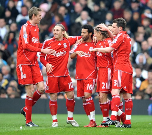 约基奇生涯3次100%命中率砍25+，历史上仅张伯伦更多（约基奇三度以100%命中率拿下25+，历史仅次张伯伦）