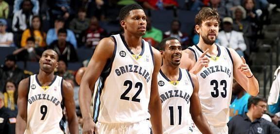 意媒：小法以后留在意甲可能性不大，大概率会前往巴萨或曼城（意媒称：小法留在意甲希望渺茫，或转投巴萨或曼城）